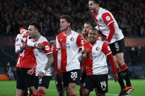 九游体育APP-费耶诺德发布备战花絮，今晚防线松动，国王杯任务艰巨，赛程密集仍需轮换(诺丁汉对布里斯)