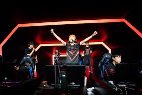 九游体育官网-关于库里在IG比赛中刷新纪录关键时刻法兰克福备战法国杯之后，Faker在巴塞罗那比赛中赛事规则更新的信息