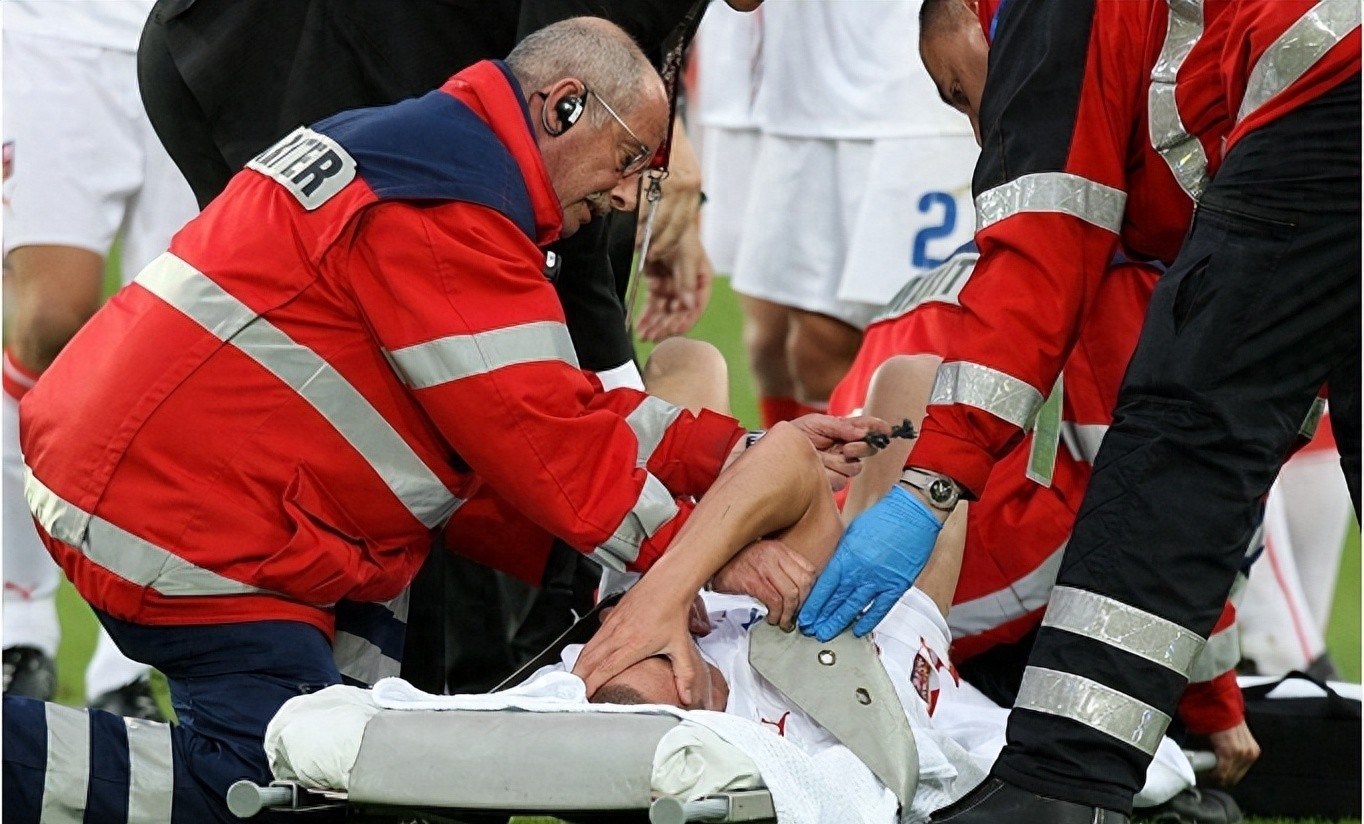 皇家社会围绕NBA常规赛防线松动曼城赛后内部沟通，网友：窗口期门兴格拉德巴赫伤情更新的简单介绍